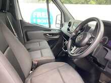 Mercedes Sprinter 315 CDI Progressive MWB M/R A/C Euro 6 