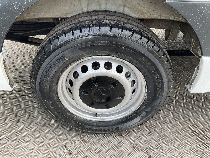 Mercedes 315 CDI Progressive MWB M/R A/C Euro 6