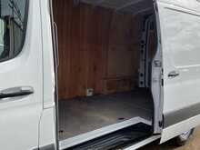 Mercedes Sprinter 315 CDI Progressive MWB M/R A/C Euro 6 