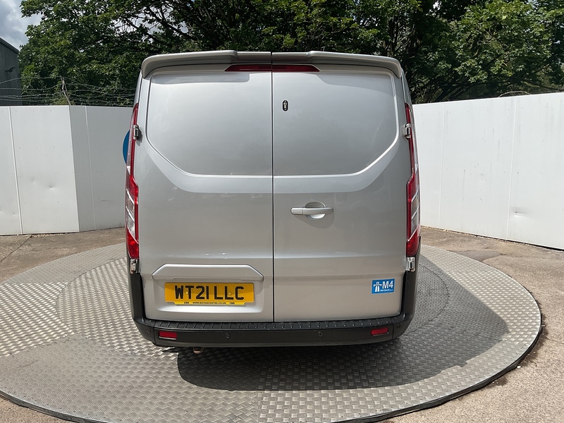 Ford 300 EcoBlue Trail LWB Euro 6