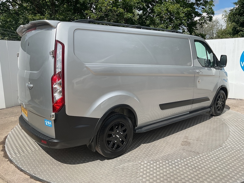 Ford 300 EcoBlue Trail LWB Euro 6