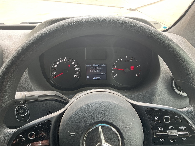 Mercedes 315 CDI Progressive LWB H/R Euro 6