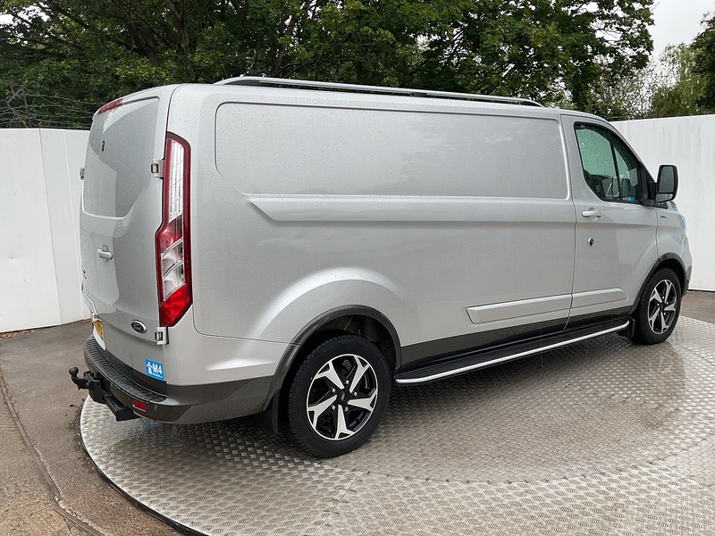 Ford 300 EcoBlue Active LWB L/R A/C Euro 6 *NEW WET BELT*