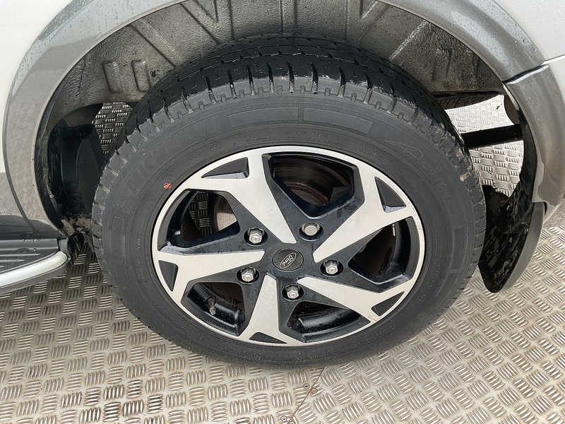 Ford 300 EcoBlue Active LWB L/R A/C Euro 6 *NEW WET BELT*
