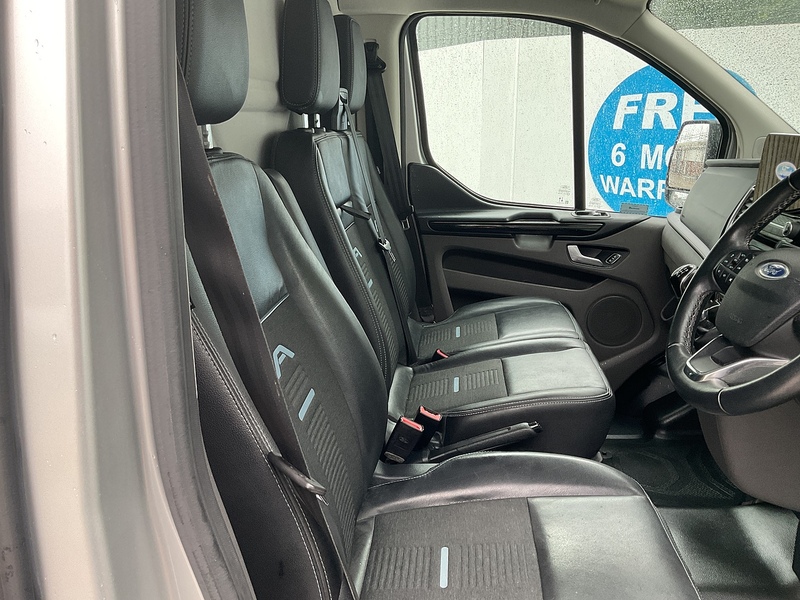 Ford 300 EcoBlue Active LWB L/R A/C Euro 6 *NEW WET BELT*