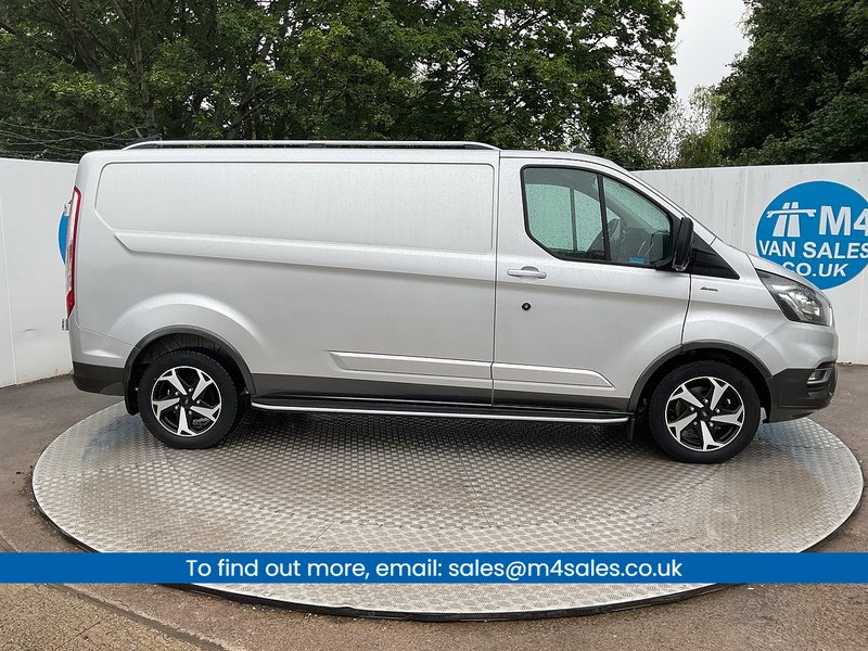 Ford 300 EcoBlue Active LWB L/R A/C Euro 6 *NEW WET BELT*