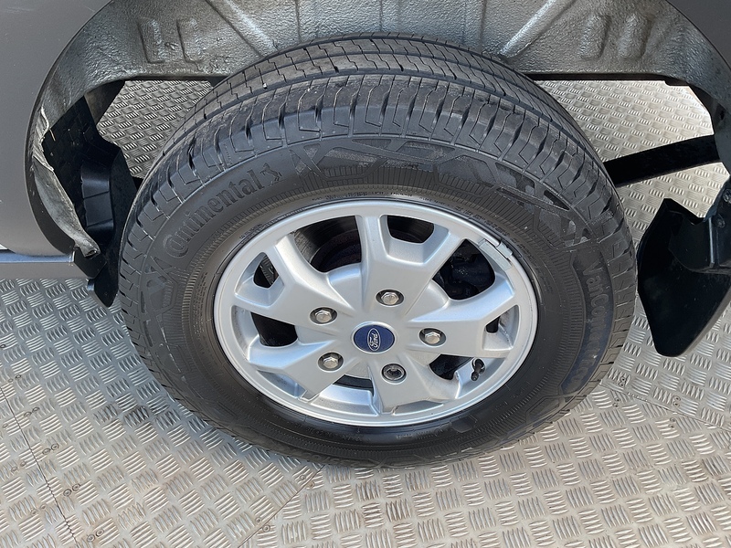 Ford 350 EcoBlue Limited LWB H/R Euro 6