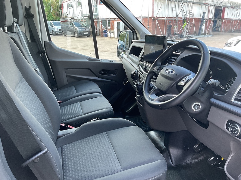 Ford 350 EcoBlue Limited LWB H/R Euro 6