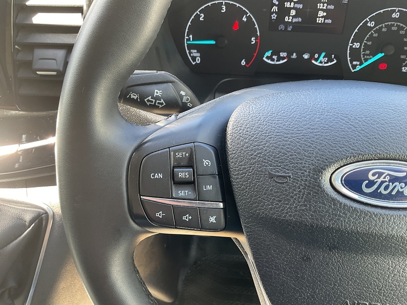 Ford 350 EcoBlue Limited LWB H/R Euro 6