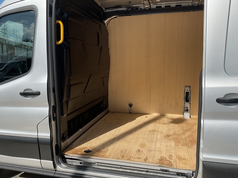 Ford 350 EcoBlue Limited LWB H/R Euro 6