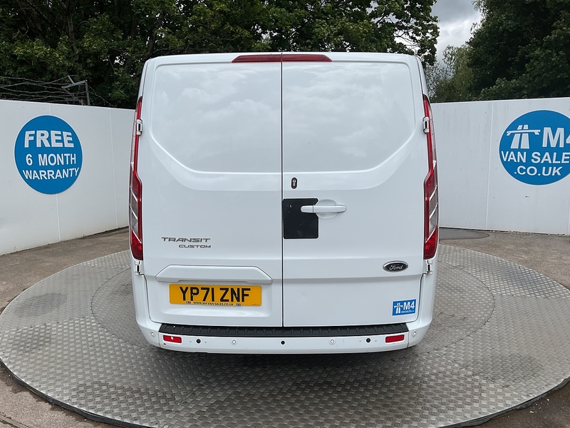 Ford 300 EcoBlue Limited SWB L/R A/C Euro 6