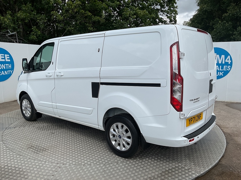 Ford 300 EcoBlue Limited SWB L/R A/C Euro 6