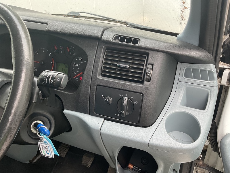 Ford 2.2 TDCi 430 HDT Minibus 5dr Diesel Manual RWD L4 H2 (133 bhp)