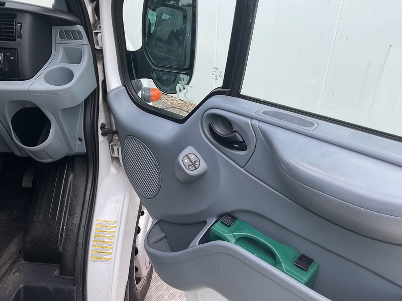 Ford 2.2 TDCi 430 HDT Minibus 5dr Diesel Manual RWD L4 H2 (133 bhp)