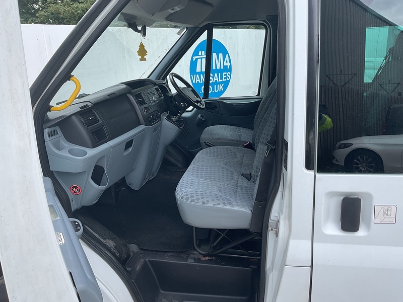 Ford 2.2 TDCi 430 HDT Minibus 5dr Diesel Manual RWD L4 H2 (133 bhp)