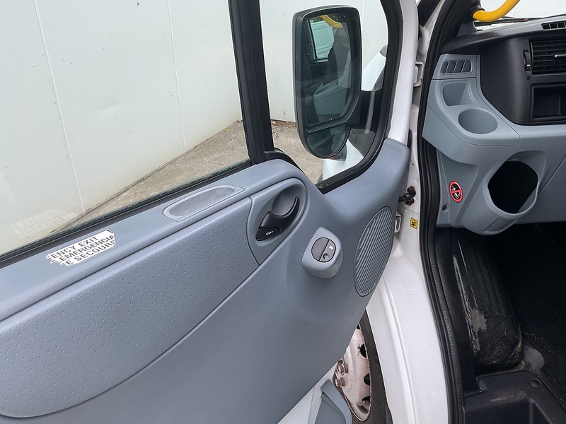 Ford 2.2 TDCi 430 HDT Minibus 5dr Diesel Manual RWD L4 H2 (133 bhp)