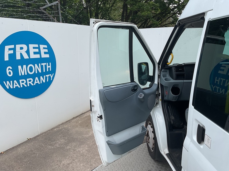 Ford 2.2 TDCi 430 HDT Minibus 5dr Diesel Manual RWD L4 H2 (133 bhp)