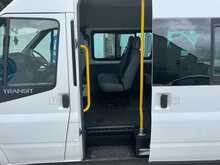 Ford Transit 17 Seat Minibus TDCi 430 
