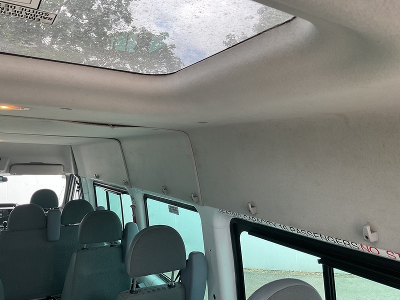 Ford 2.2 TDCi 430 HDT Minibus 5dr Diesel Manual RWD L4 H2 (133 bhp)