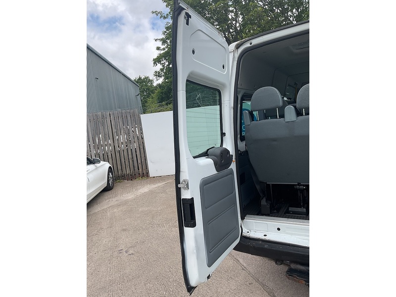 Ford 2.2 TDCi 430 HDT Minibus 5dr Diesel Manual RWD L4 H2 (133 bhp)