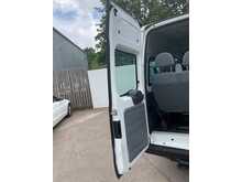 Ford Transit 17 Seat Minibus TDCi 430 