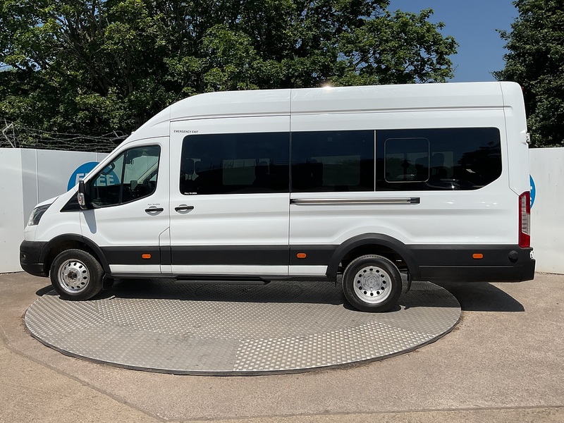 Ford 2.0 460 EcoBlue Leader Minibus Double Cab 5dr Diesel Manual RWD L4 H3 Euro 6 (s/s) (17 Seat, DRW) (130 ps)