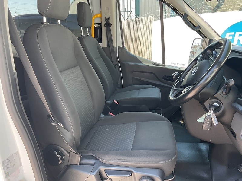 Ford 2.0 460 EcoBlue Leader Minibus Double Cab 5dr Diesel Manual RWD L4 H3 Euro 6 (s/s) (17 Seat, DRW) (130 ps)