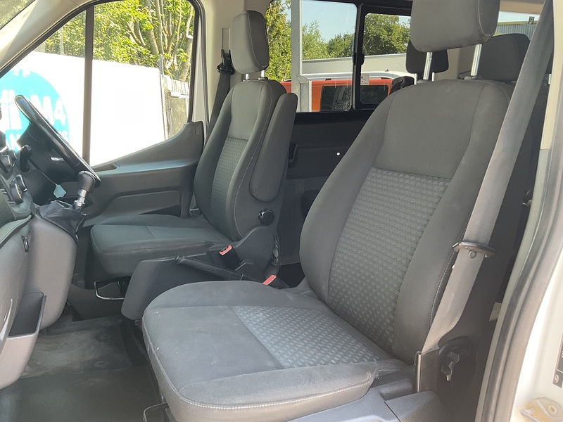 Ford 2.0 460 EcoBlue Leader Minibus Double Cab 5dr Diesel Manual RWD L4 H3 Euro 6 (s/s) (17 Seat, DRW) (130 ps)