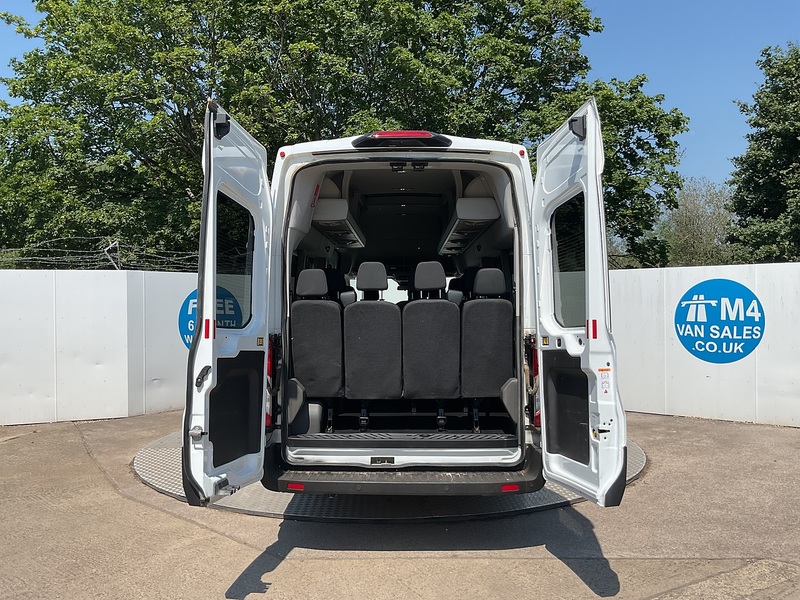 Ford 2.0 460 EcoBlue Leader Minibus Double Cab 5dr Diesel Manual RWD L4 H3 Euro 6 (s/s) (17 Seat, DRW) (130 ps)