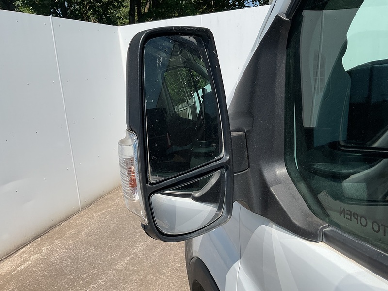 Ford 2.0 460 EcoBlue Leader Minibus Double Cab 5dr Diesel Manual RWD L4 H3 Euro 6 (s/s) (17 Seat, DRW) (130 ps)