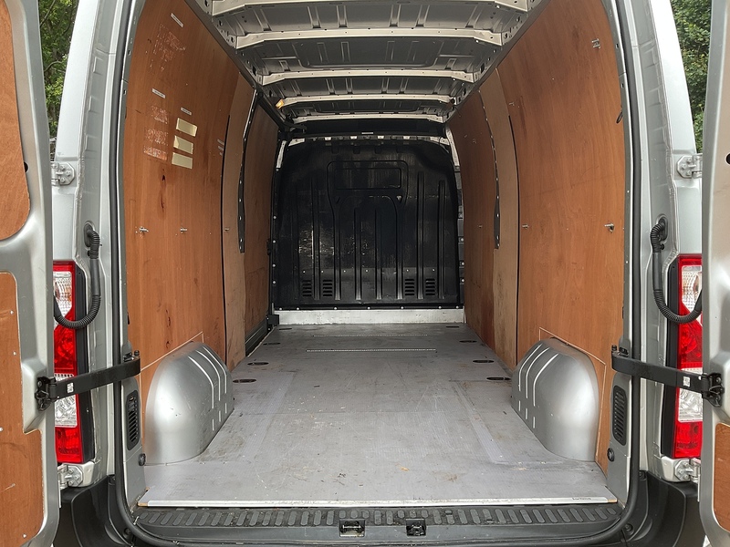 Vauxhall CDTi 3500 LWB M/R EURO 6 A/C