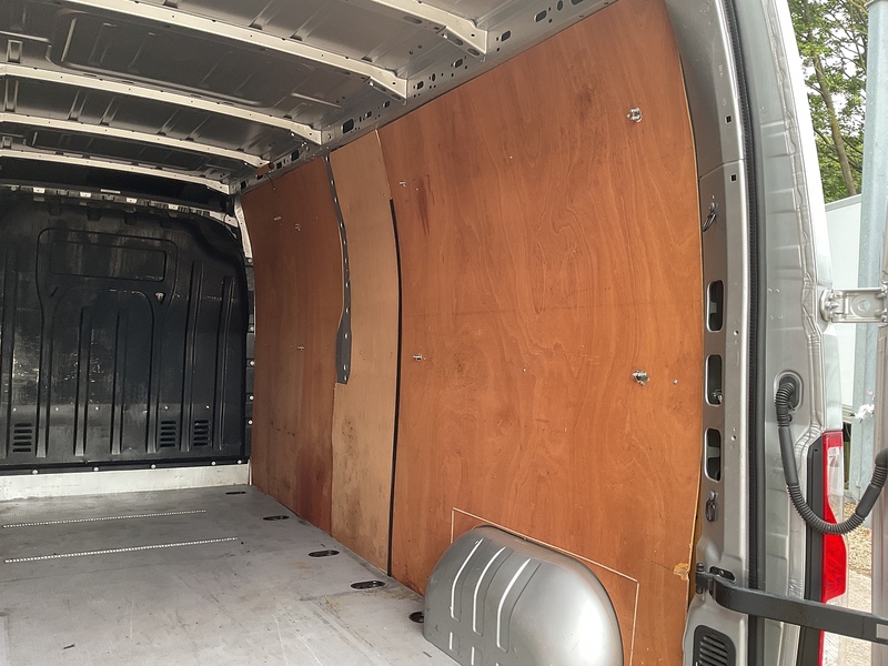Vauxhall CDTi 3500 LWB M/R EURO 6 A/C