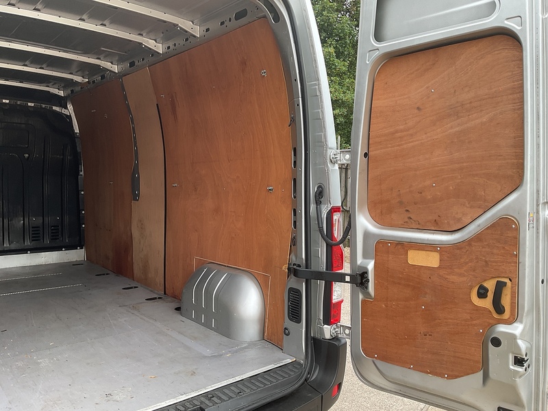 Vauxhall CDTi 3500 LWB M/R EURO 6 A/C