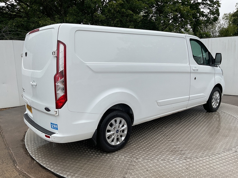 Ford 300 EcoBlue Limited LWB L/R A/C Euro 6