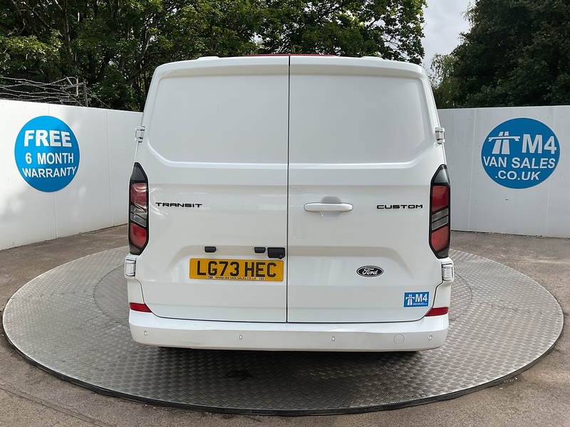 Ford 300 EcoBlue Limited L/R LWB A/C Euro 6