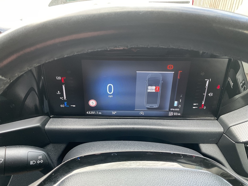 Ford 300 EcoBlue Limited L/R LWB A/C Euro 6