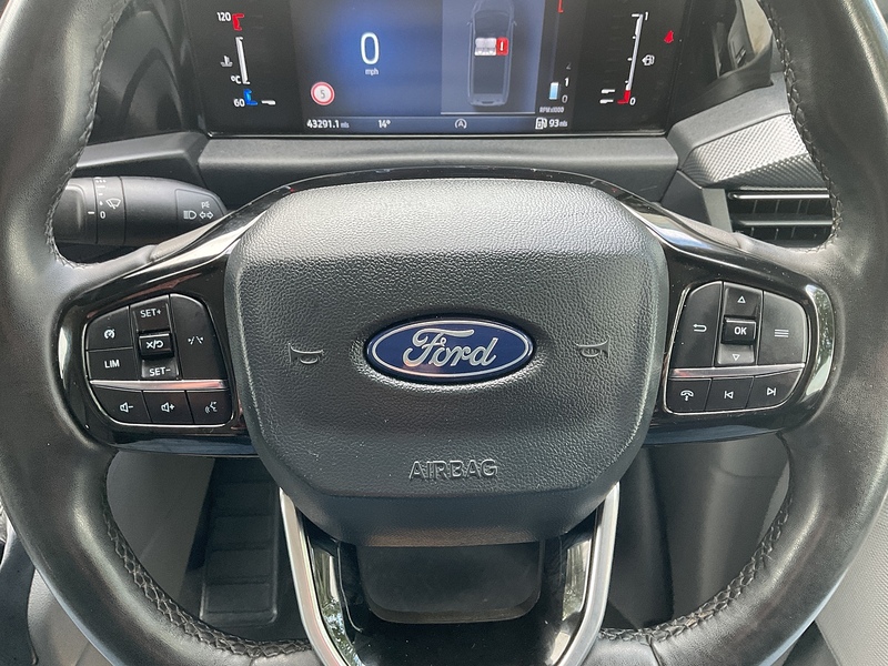Ford 300 EcoBlue Limited L/R LWB A/C Euro 6