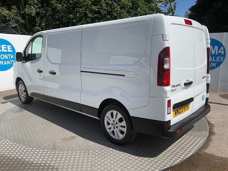 Renault dCi Blue LL30 Sport LWB L/R A/C Euro 6