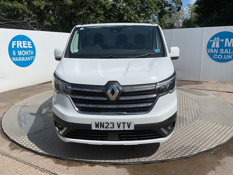 Renault dCi Blue LL30 Sport LWB L/R A/C Euro 6