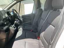 Renault Trafic dCi Blue LL30 Sport LWB L/R A/C Euro 6 