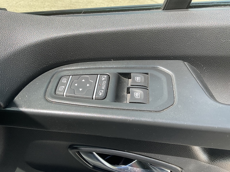 Renault dCi Blue LL30 Sport LWB L/R A/C Euro 6