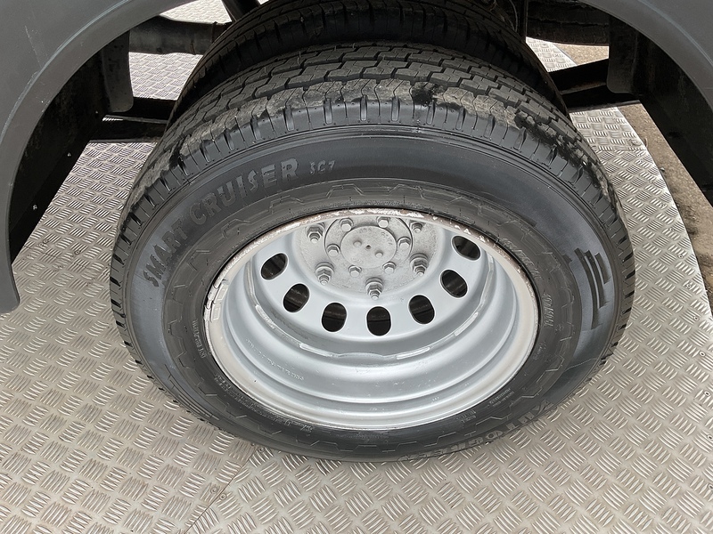 Ford 350 EcoBlue Leader Dropside Premium 12.1FT X 7FT Euro 6