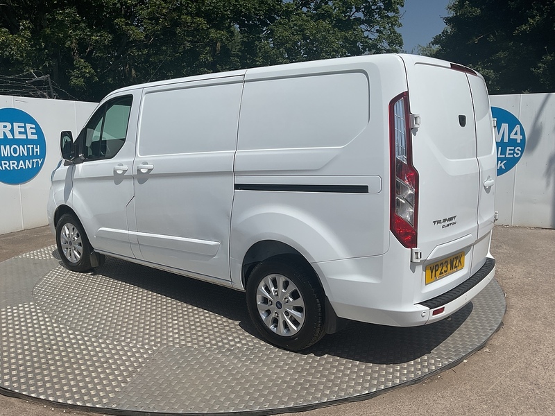 Ford 320 EcoBlue Limited SWB L/R A/C Euro 6