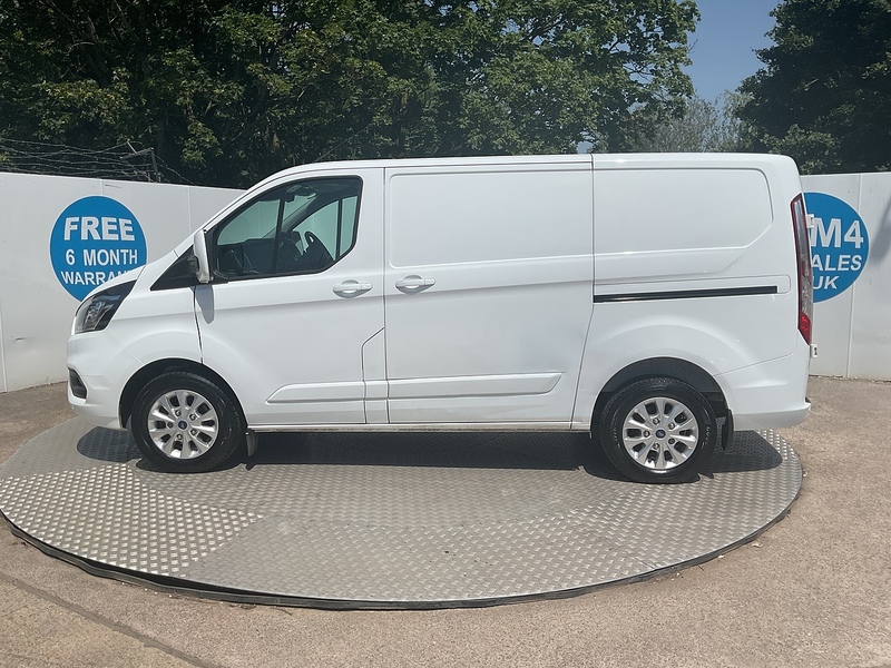 Ford 320 EcoBlue Limited SWB L/R A/C Euro 6