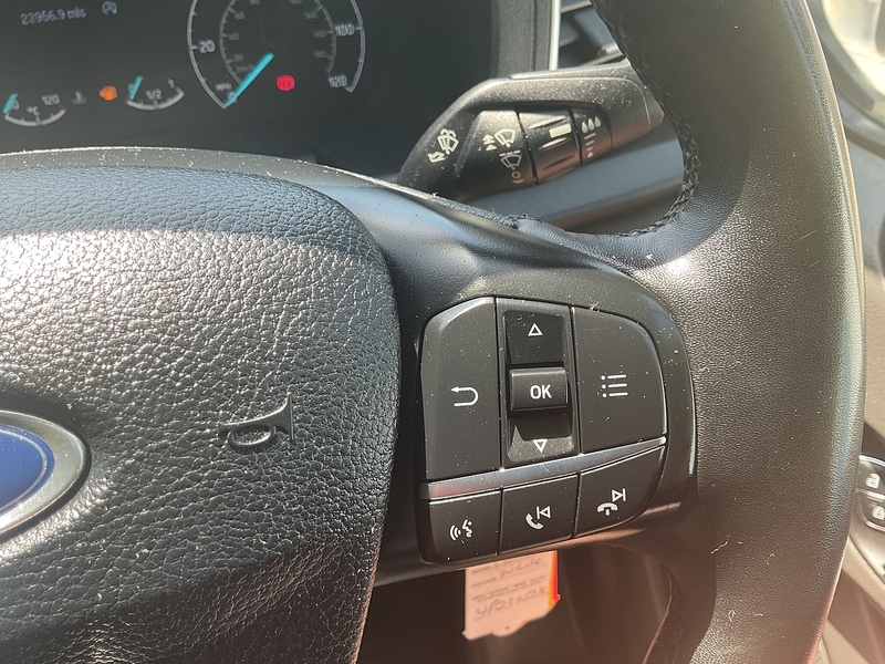 Ford 320 EcoBlue Limited SWB L/R A/C Euro 6