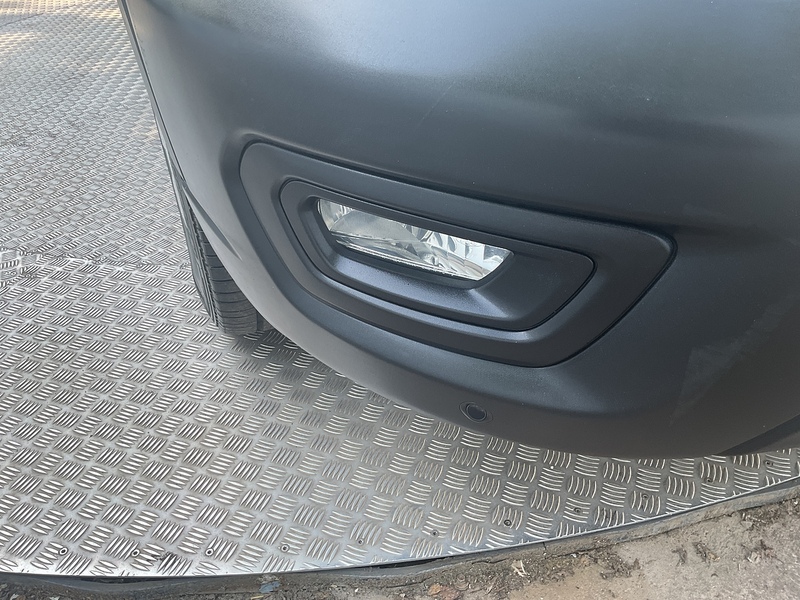 Ford 350 EcoBlue Trend LWB M/R Euro 6