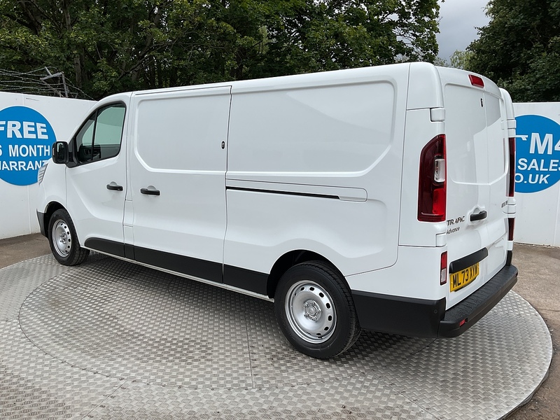Renault dCi Blue LL30 Advance LWB L/R A/C Euro 6
