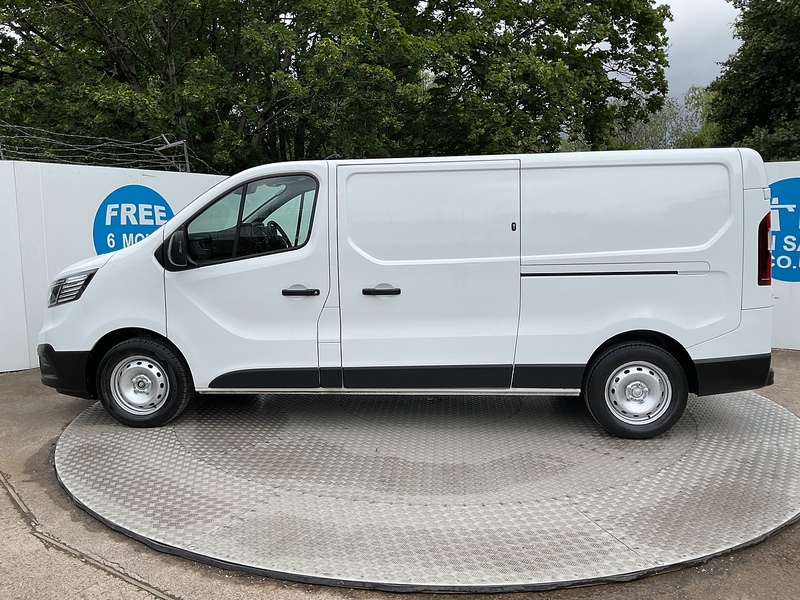 Renault dCi Blue LL30 Advance LWB L/R A/C Euro 6