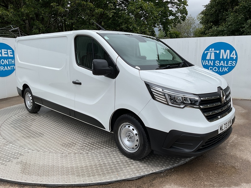 Renault dCi Blue LL30 Advance LWB L/R A/C Euro 6