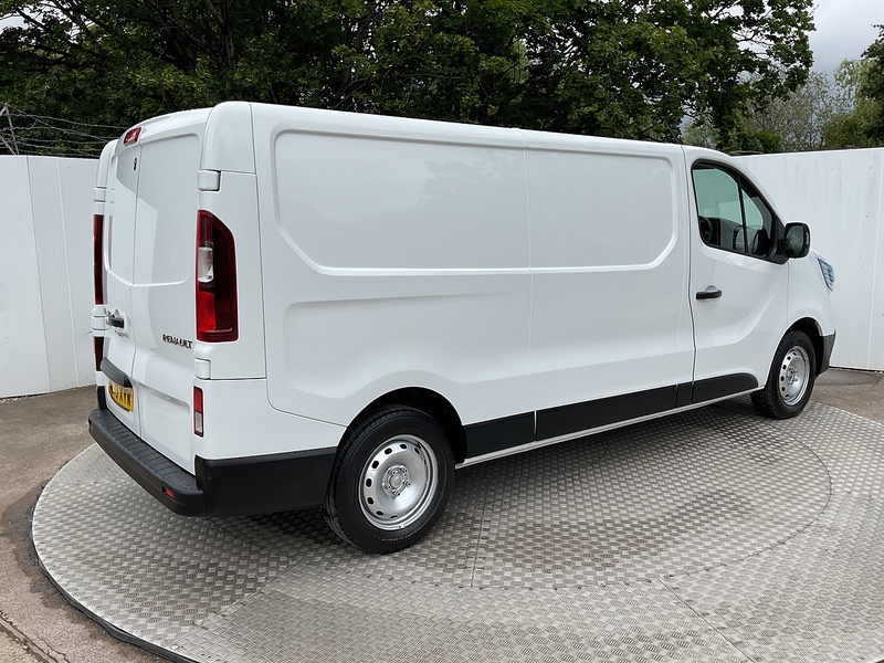 Renault dCi Blue LL30 Advance LWB L/R A/C Euro 6